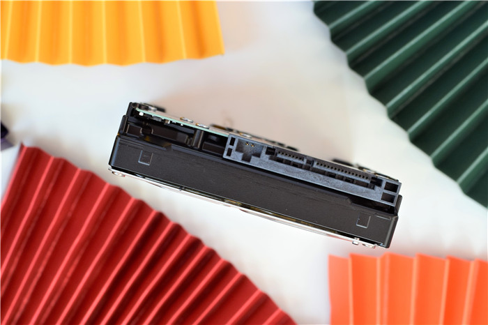 东芝机械硬盘p300和acs200,东芝p300机械硬盘1t是几个磁头