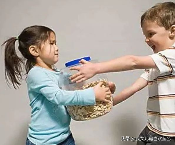 自己孩子被欺负了怎么办呢,自己孩子被人欺负了怎么办