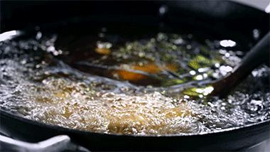 摆地摊做炸串生意不好怎么办,地摊炸串还能赚钱吗