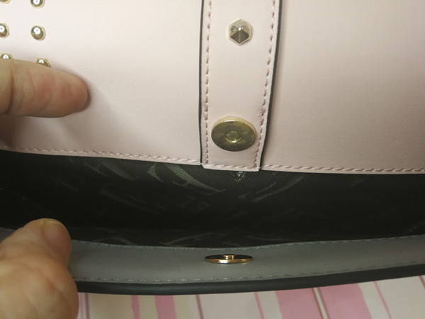 elle双肩铆钉女包,elle铆钉包