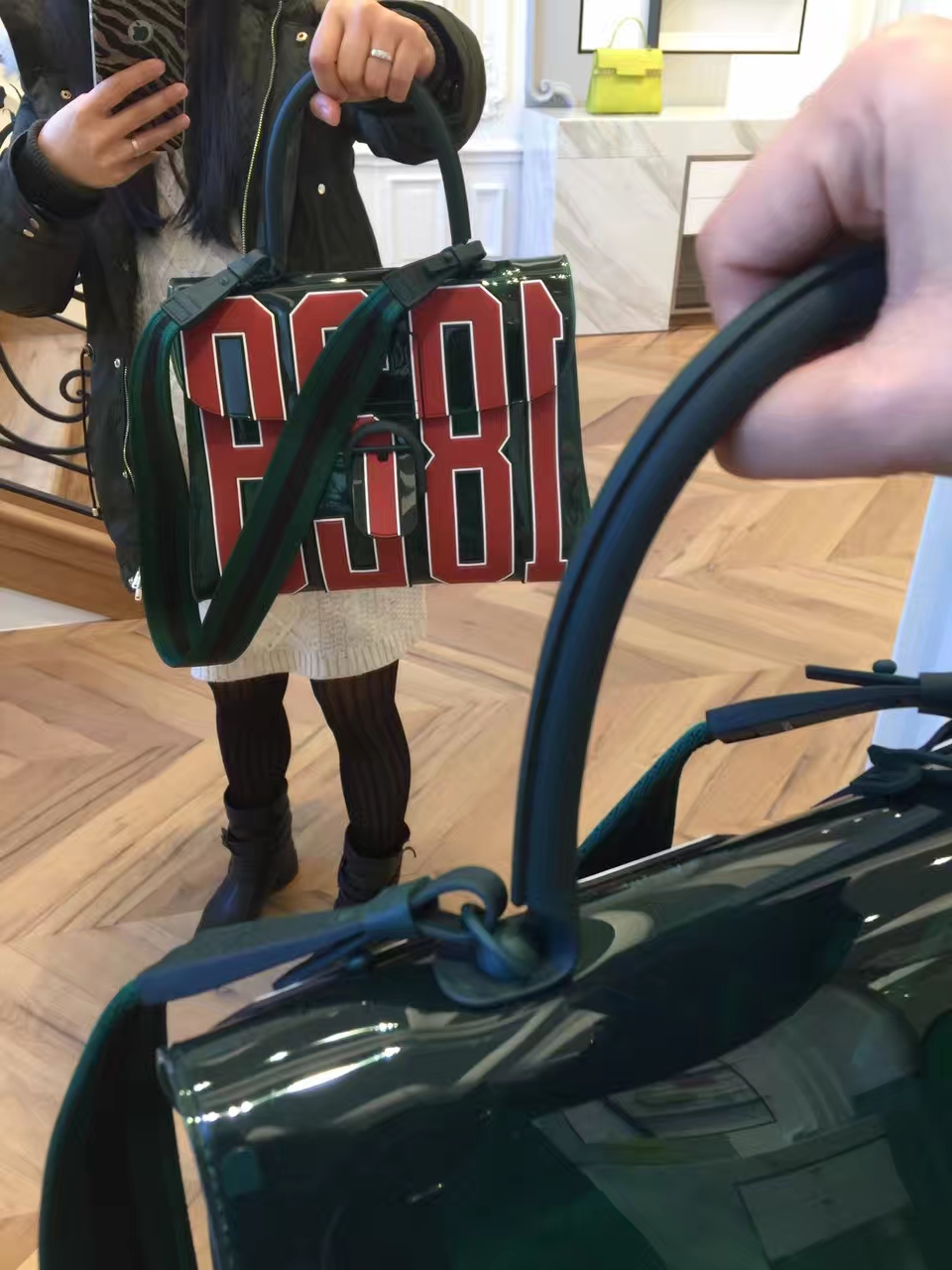 濂緢鍝佺墝delvaux,delvaux濂緢鍝佺墝