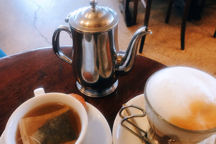 千面巴黎,巴黎时装周叉腰造型