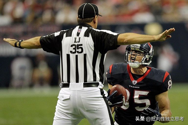 一场球赛有几个裁判,nfl队伍晋级规则
