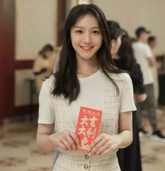 辱骂恐吓办案民警被刑拘,多次威胁恐吓辱骂民警