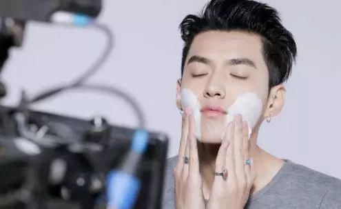 男士洗面奶怎么选择最好,目前男士洗面奶什么品牌效果最好