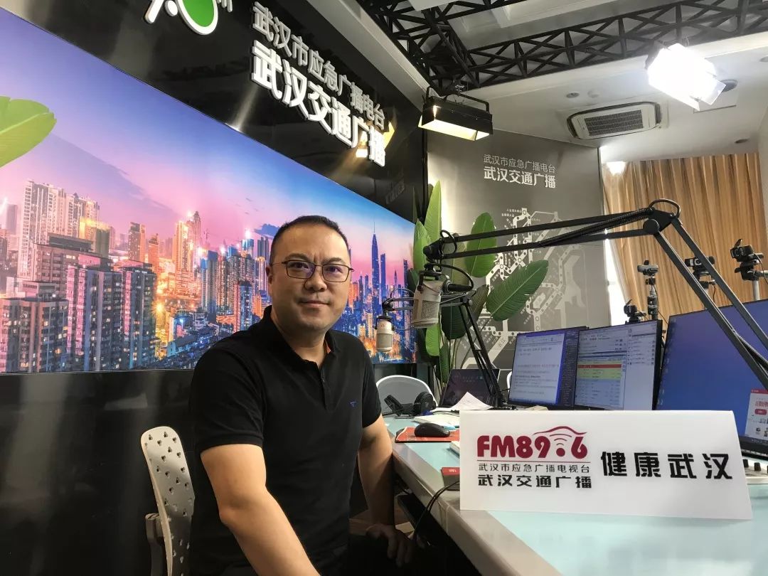 500斤大胖子做缩胃手术减肥,缩胃减肥首月成功减重40斤