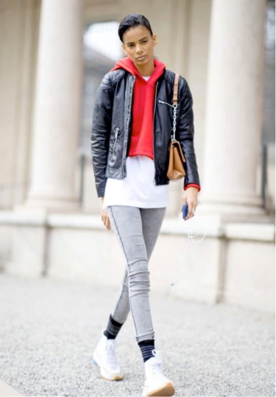 快get百搭卫衣穿出时髦和前卫,怎么把颜色鲜亮的卫衣穿出时尚感