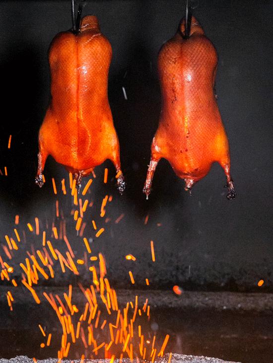 来北京必须要吃的烤鸭店叫什么,北京吃烤鸭哪里最合适