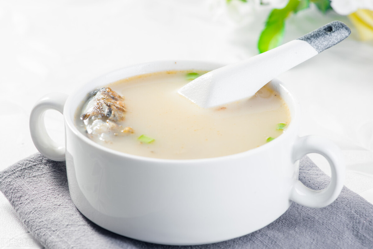 产妇坐月子奶水不够吃什么下奶,产后第几周吃产奶食物