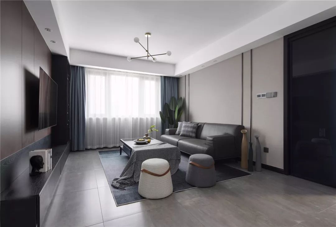 客厅大面积地砖深灰色铺贴效果图,客厅地砖简约铺贴图