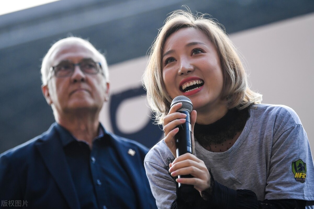 女董事长下达指令,中国国足限薪令