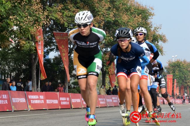 “一带一路”陕西·渭南2019国际轮滑马拉松赛在渭南高新区鸣枪开赛(组图)