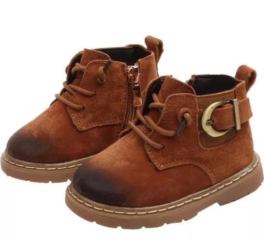 穿高帮鞋对脚踝有伤害,儿童夏天穿什么鞋不伤脚