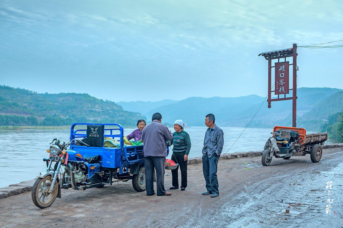 黄河上寂寥的碛口号大船留住了曾经的盛世繁华