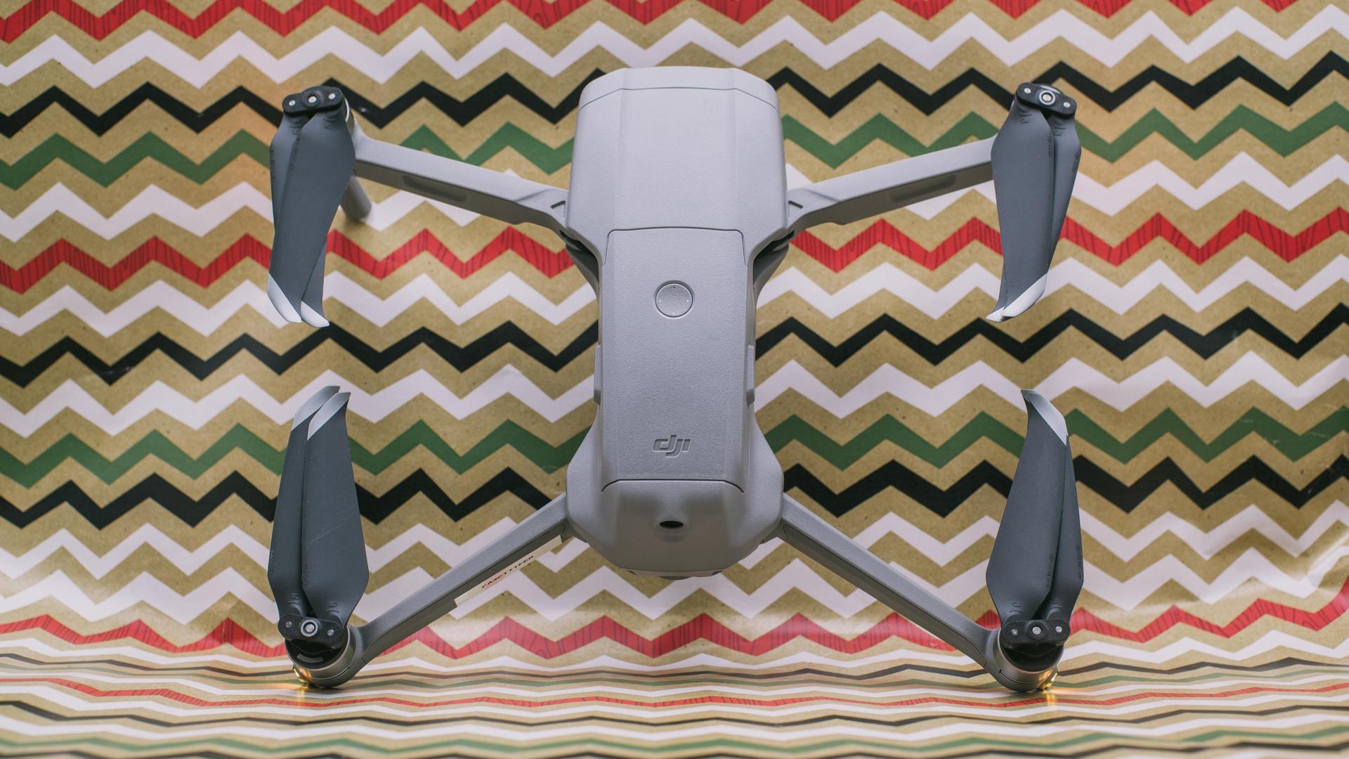 全新大疆MavicAir2上手测评：4800万像素相机，34分钟飞行时间