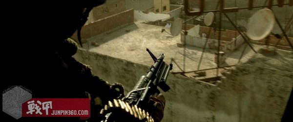 美国黑鹰战机坠落视频,黑鹰坠落最震撼视频