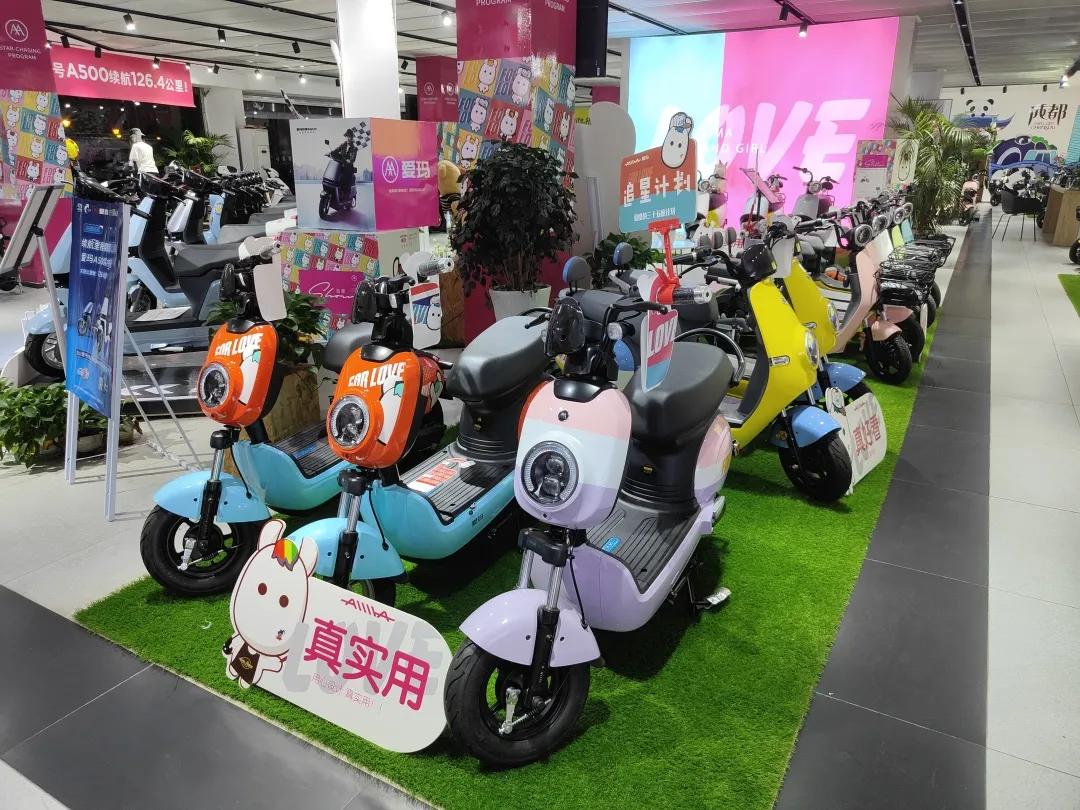 骑上小熊引擎迷你GO：2499，不烧骨油