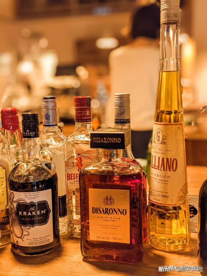 谷歌pixel4,pixel4xl最大亮度