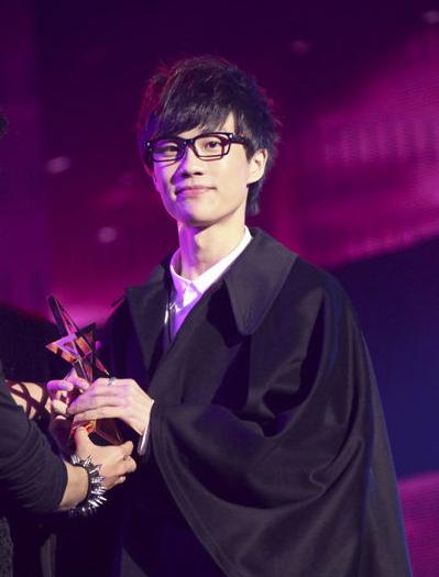 许嵩歌曲里的遗憾,许嵩是哪几年的青春