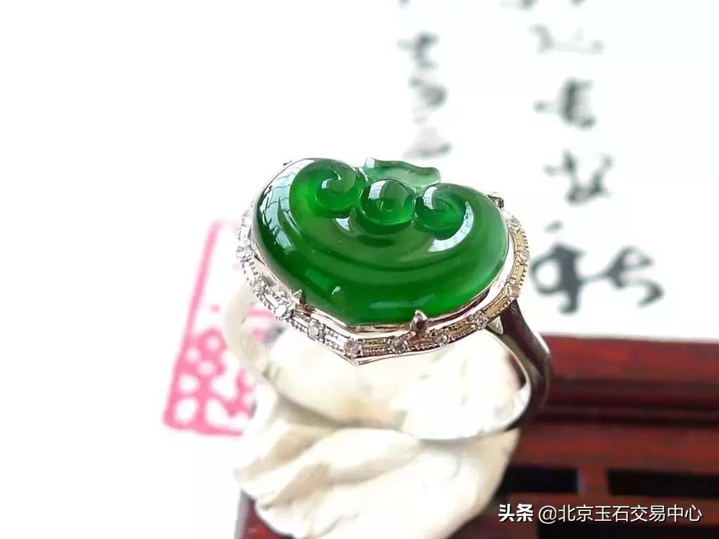 100种翡翠寓意好的,这10件翡翠配饰寓意非常吉祥