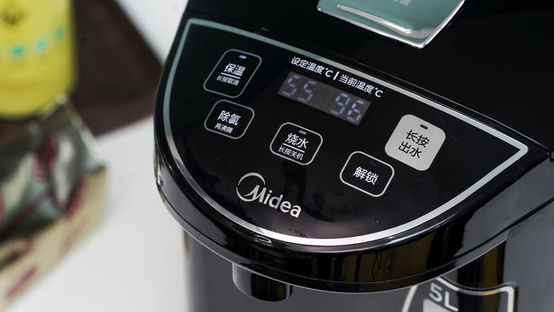 电水壶真的能除氯吗 (美的电热水壶除氯除杂质吗)