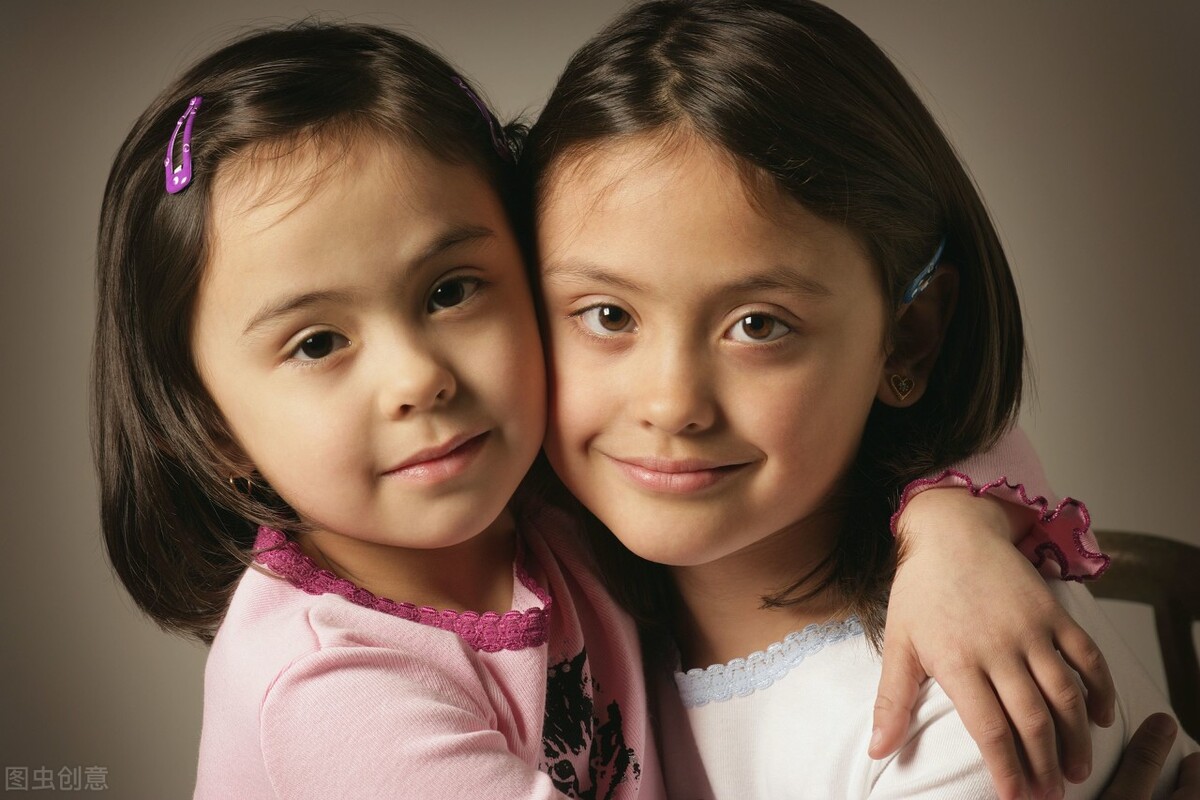 我翻了6千条评论，找了38个故事，为你呈现真实的中国姐弟关系