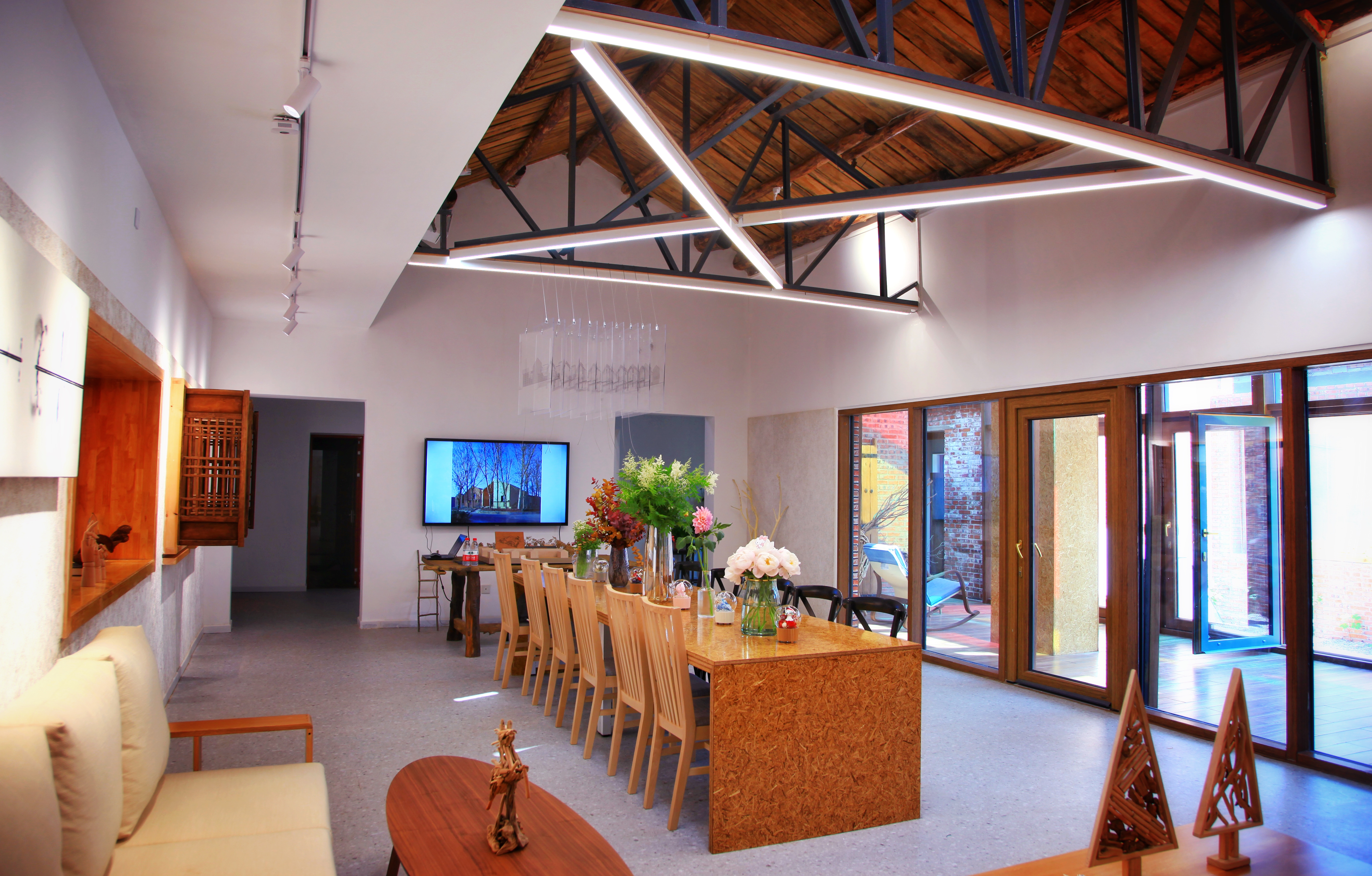 探秘零能耗小屋,探秘农村简单别墅