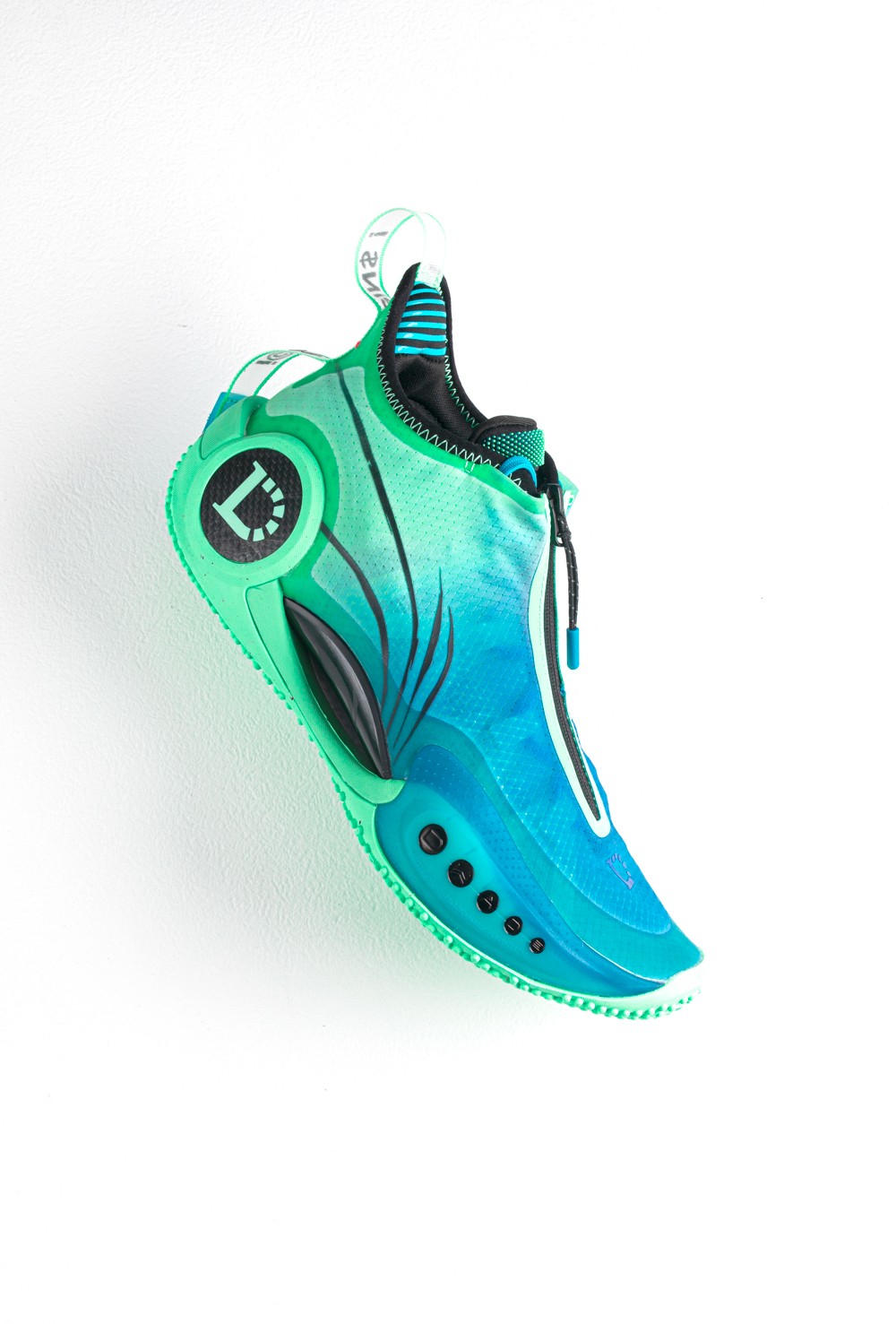 李宁烈骏6和绝影essential哪个好,李宁烈骏7pro和绝影2.0哪个好