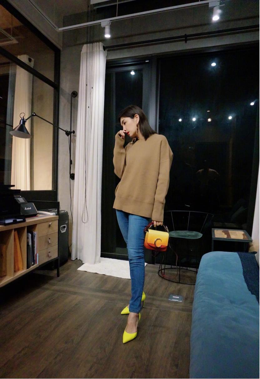 ella陈嘉桦的穿衣搭配,ella陈嘉桦刚来乘风破浪