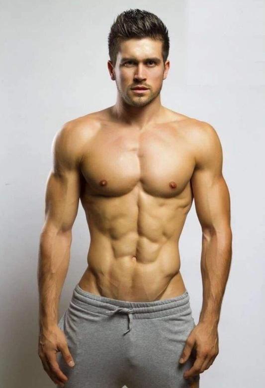 多吃蛋*粉白**能长肌肉吗？究竟乳清蛋白是喝心酸的还是真的有效果？