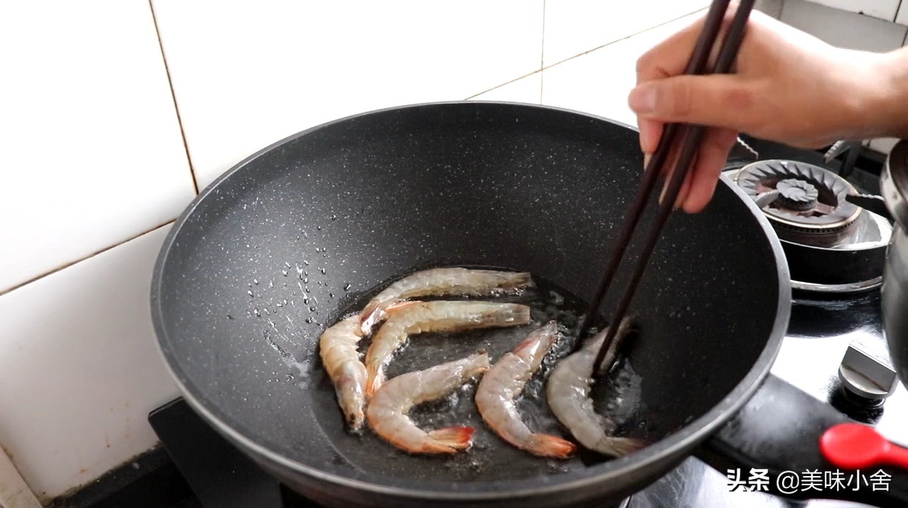 教你做油焖大虾鲜嫩入味超下饭,私家小厨之油焖大虾鲜嫩q弹