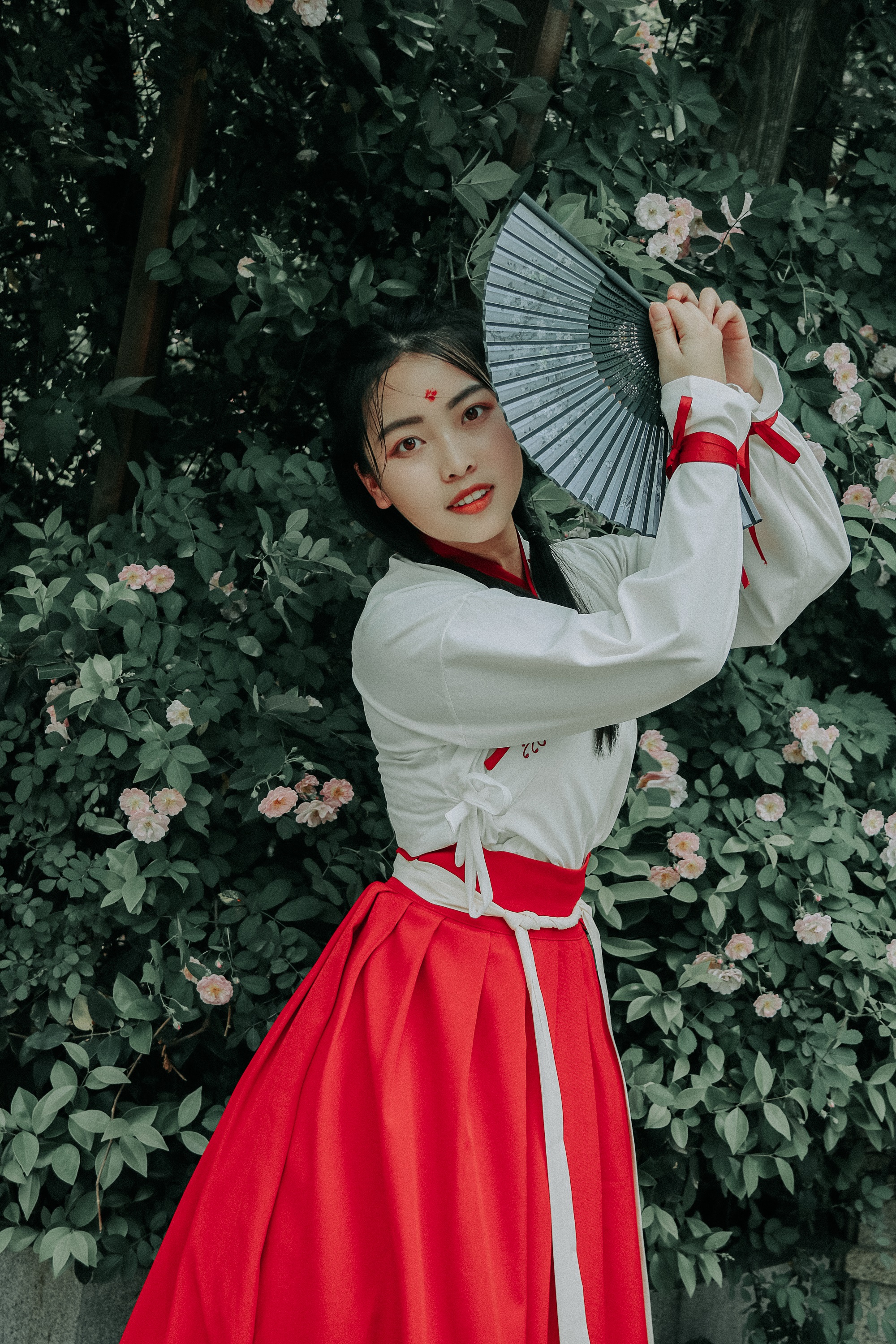 女性抹胸襦裙汉服,汉服重要事件