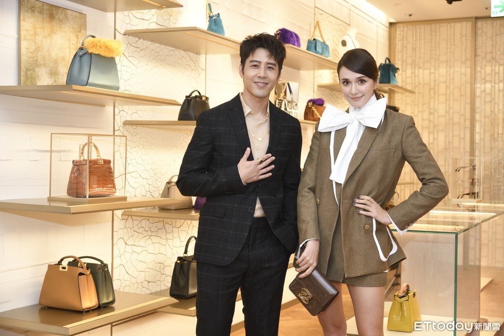 瑞莎套卡尔FENDI毕业作逛街买包撇老公霸气喊:我自己来