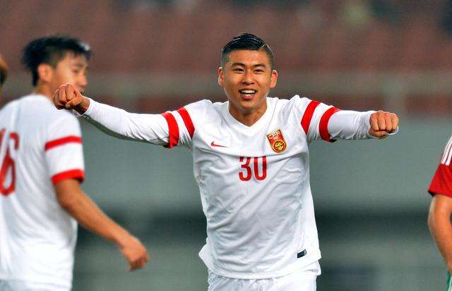 张玉宁中锋第一人,张玉宁巅峰集锦