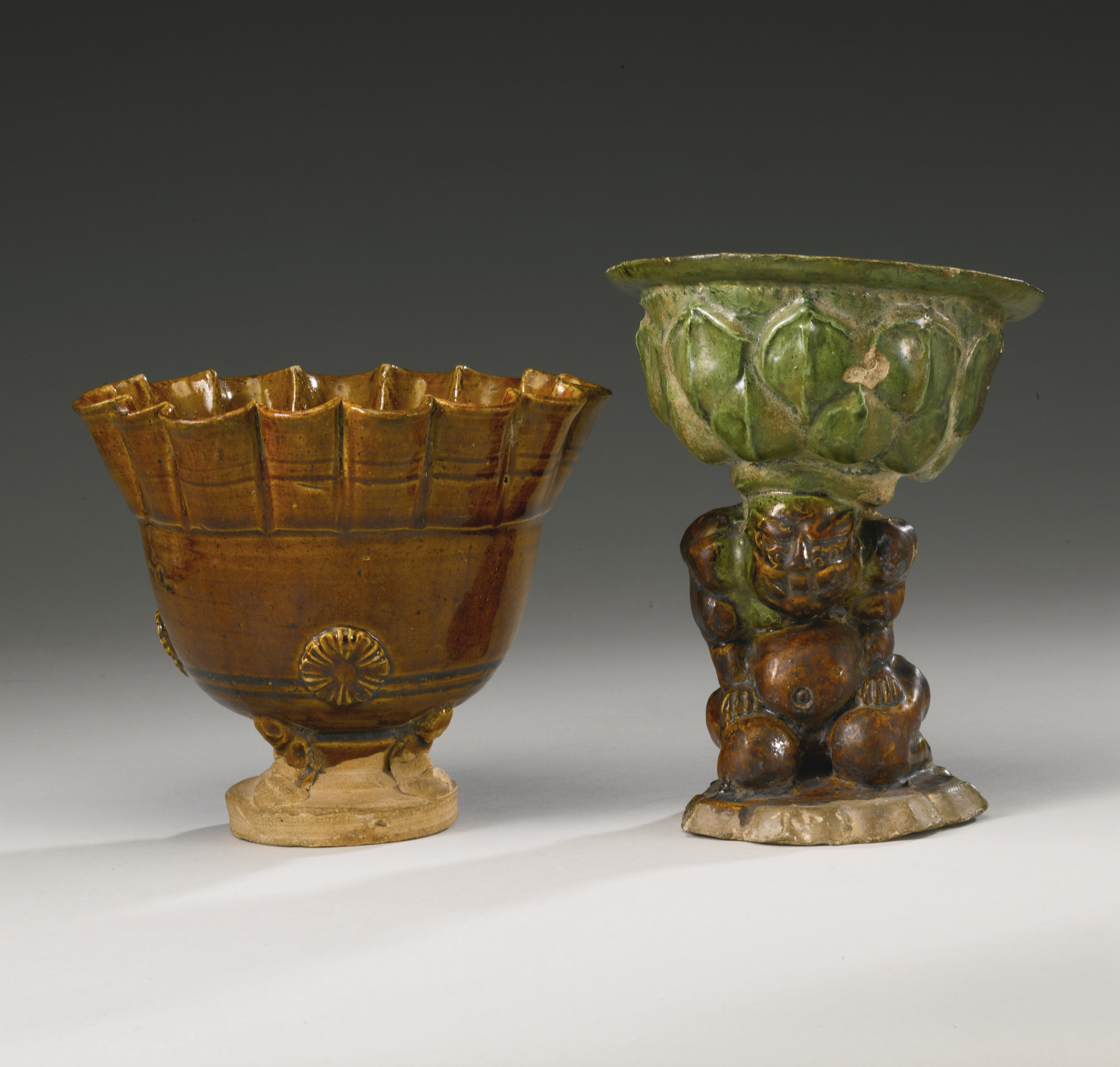 以前古人喝酒都是拿碗喝度数大吗,古人喝酒专用杯