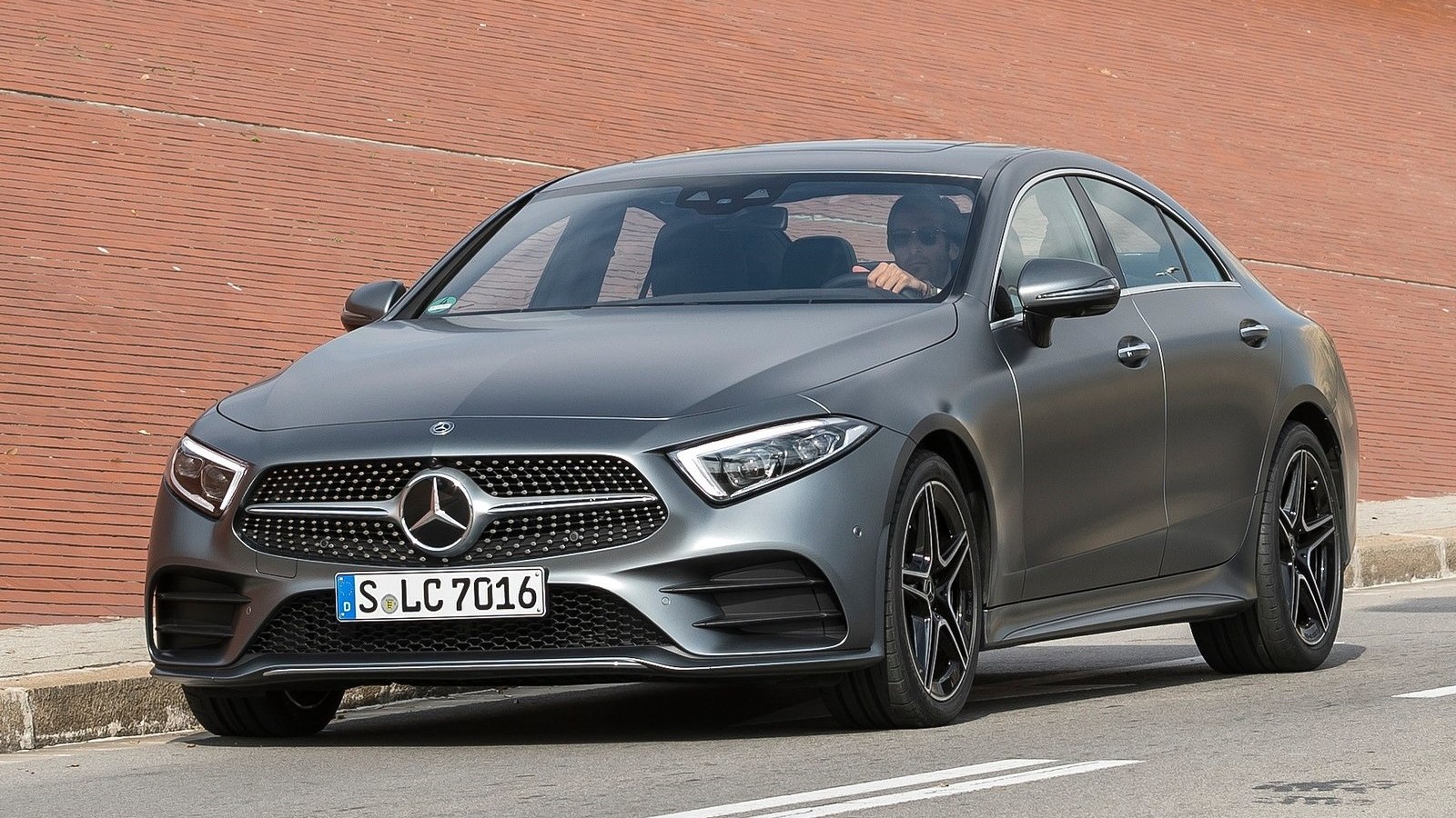 盘点那些新款比老款还难看的车,新款和旧款外形完全不一样的车