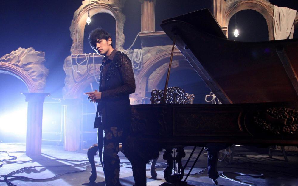 周杰伦在华语乐坛像神一样的存在,周杰伦在华语乐坛是怎样的存在