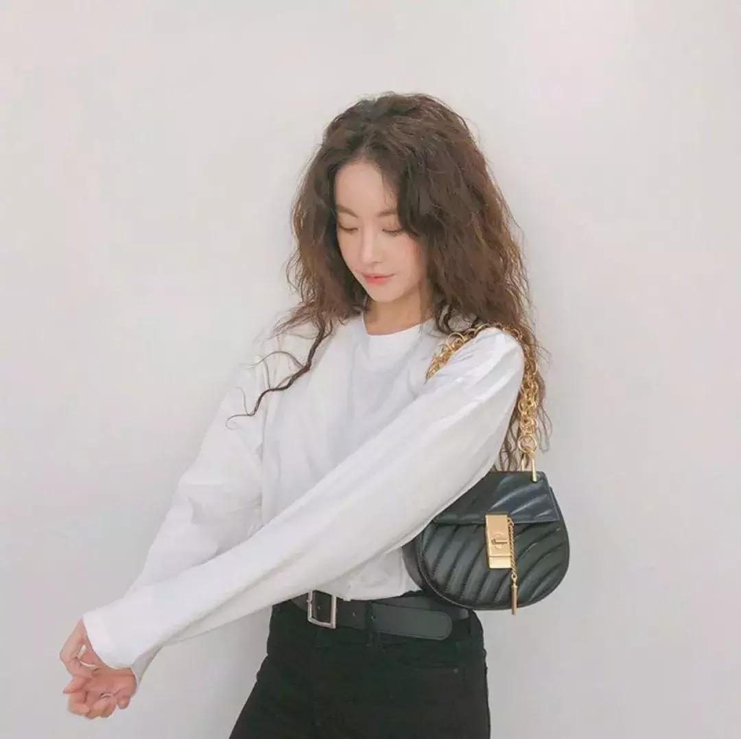 大脸剪什么发型好看,大脸短发烫什么发型