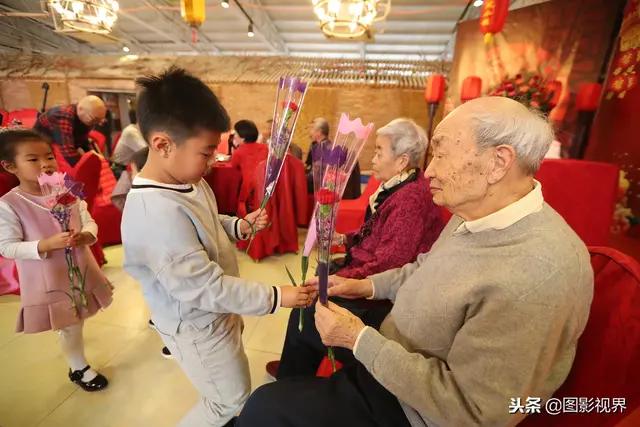 散文：乡翁杵杖骂田荒