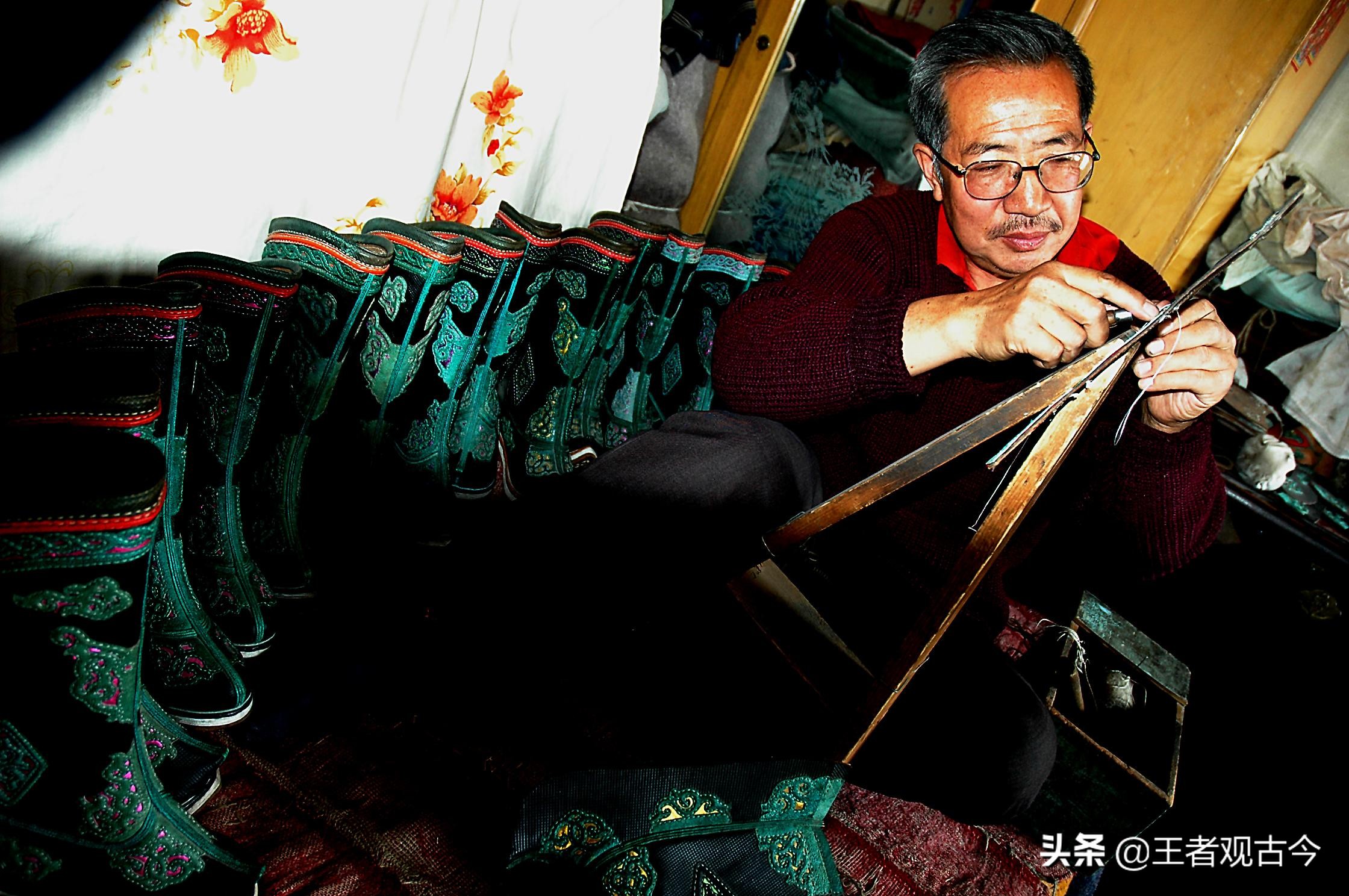 蒙古毡底靴,冬天的蒙古马靴