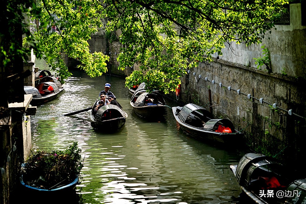 乌篷船——水乡绍兴的交通工具