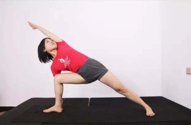 瑜伽治膝盖疼最好的方法,膝盖疼痛最新疗法之运动疗法