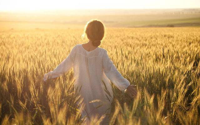 杨幂谈安全感 (杨幂说女生需要安全感)