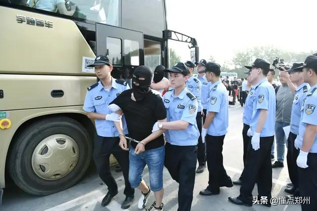 怎么解救1040传销中的人,怎样劝说进1040的人