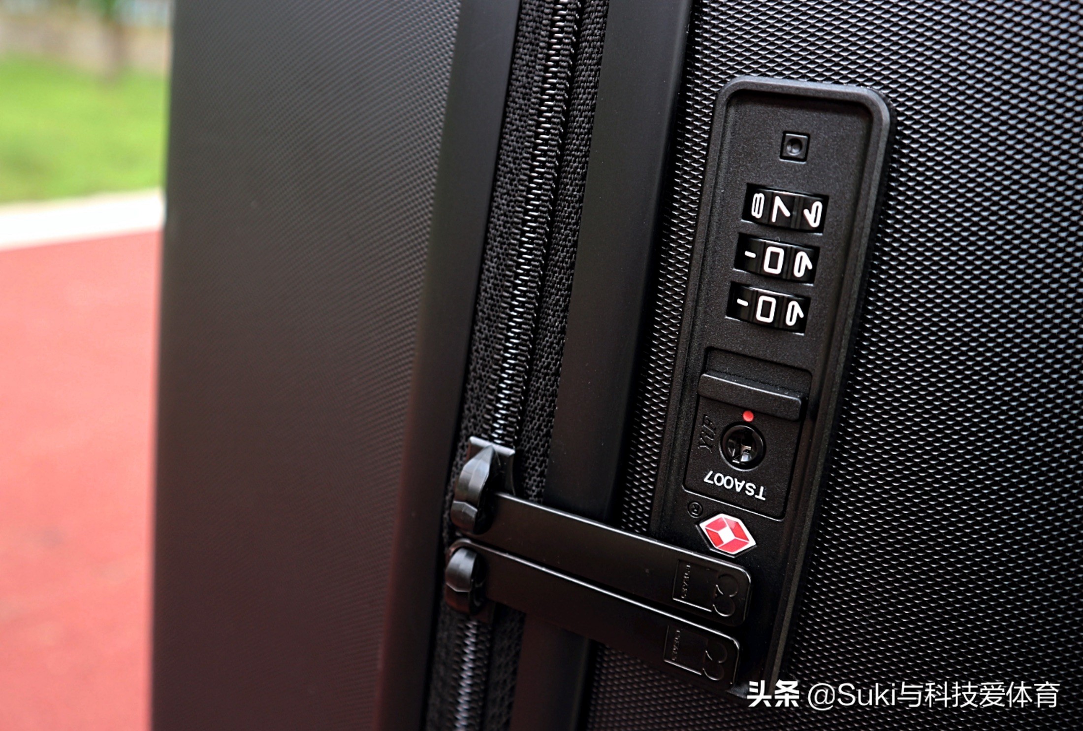 地平线8号和梦旅旅行箱对比,地平线8号和大旅行箱区别