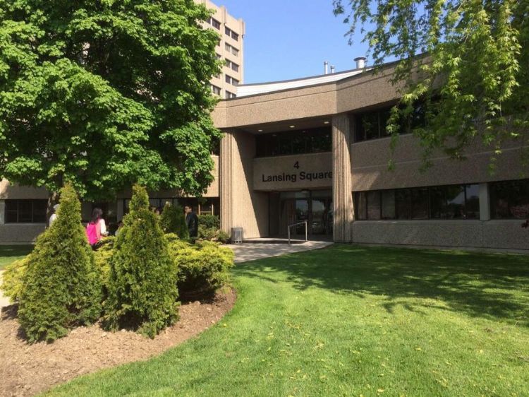 到加拿大留学用哪个行的银行卡,加拿大留学的生活如何