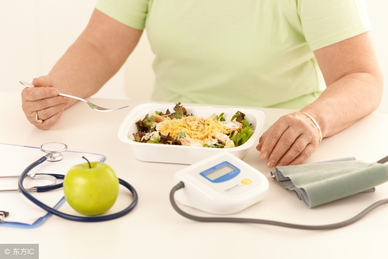 产后100天哺乳妈妈减肥的最好方法,产后妈妈快速瘦身饮食法