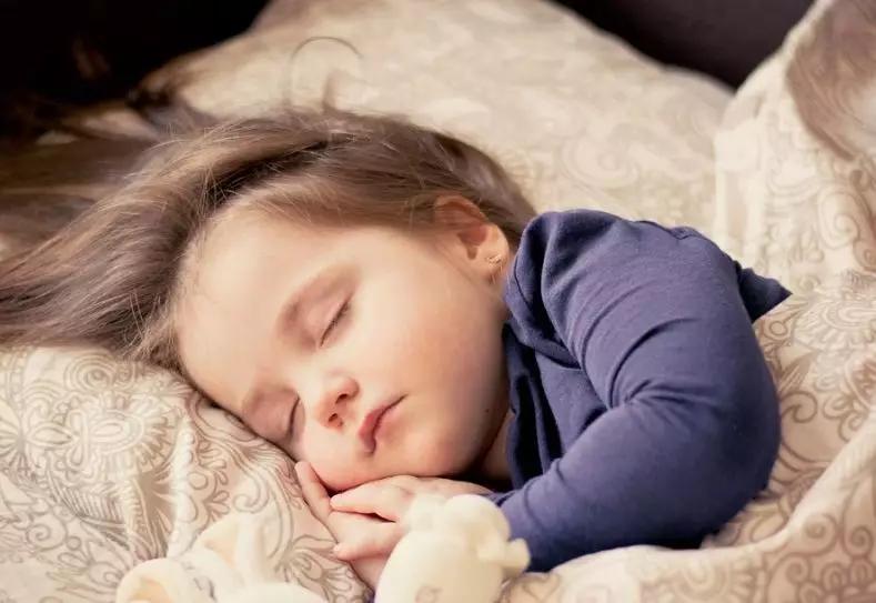 60岁以上一天排便几次正常,二月龄宝宝一天排便几次正常