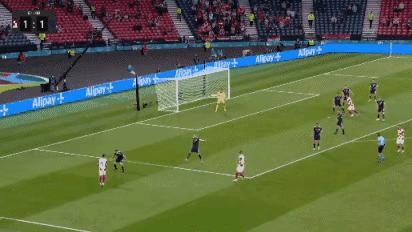 本届欧洲杯足球精彩瞬间,欧洲杯足球捧杯时刻