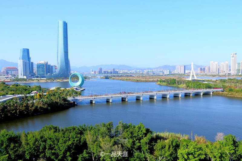 坐拥集美湖，紧邻杏林湾，这家湖居酒店简直是轻眠患者的福音